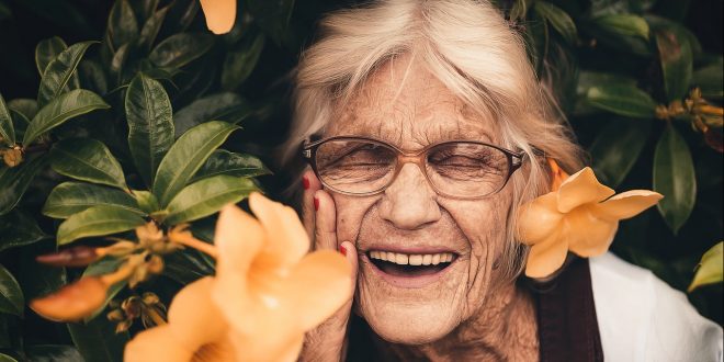 REFLEXIÓN: VIVIR COMO LAS FLORES 2026 REFLEXIÓN: VIVIR COMO LAS FLORES