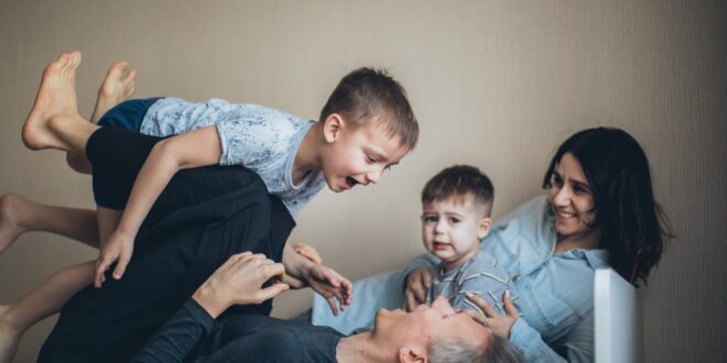 QUIERAS O NO, TUS HIJOS APRENDERÁN DE TI 2026 QUIERAS O NO, TUS HIJOS APRENDERÁN DE TI