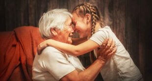 LOS ABUELOS JAMÁS MUEREN, SE VUELVEN INVISIBLES