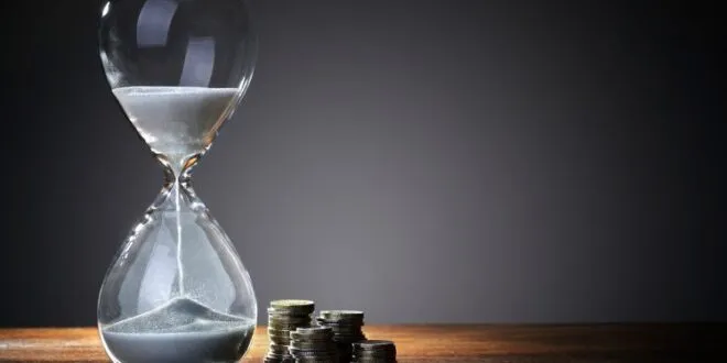 ¿QUÉ NOS HACE MÁS FELICES: TENER TIEMPO O TENER DINERO?