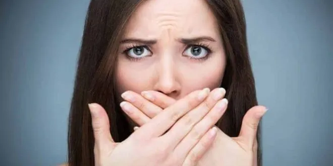 CONFLICTOS EMOCIONALES EN LA HALITOSIS