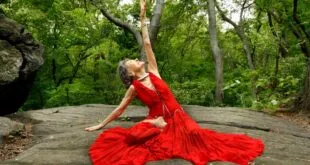3 CONSEJOS DE LA PROFESORA DE YOGA MÁS ANTIGUA DEL MUNDO PARA LOGRAR LA FELICIDAD 2026 3 CONSEJOS DE LA PROFESORA DE YOGA MÁS ANTIGUA DEL MUNDO PARA LOGRAR LA FELICIDAD