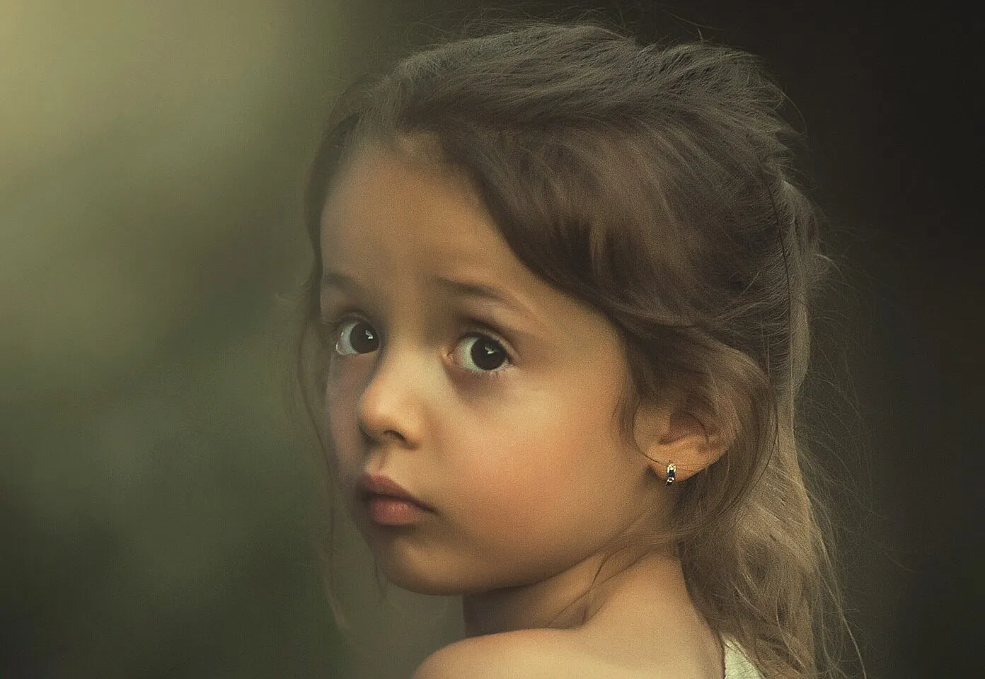 LAS EMOCIONES DETRÁS DEL NIÑO CALLADO Y OBEDIENTE