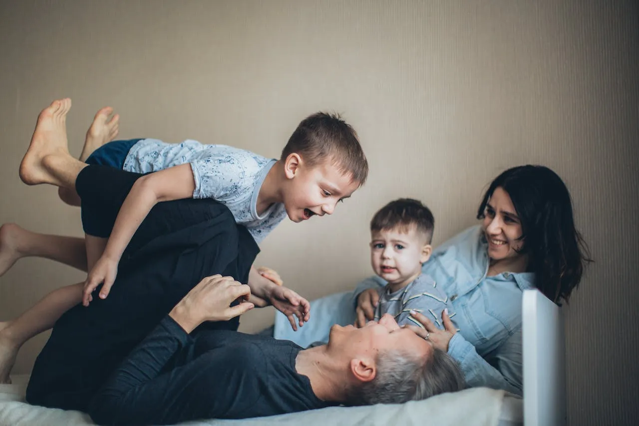 QUIERAS O NO, TUS HIJOS APRENDERÁN DE TI