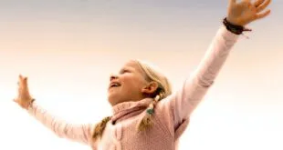 NIÑOS FELICES: ABRAZANDO LA ALEGRÍA EN LUGAR DE PERFECCIÓN 2026 NIÑOS FELICES: ABRAZANDO LA ALEGRÍA EN LUGAR DE PERFECCIÓN