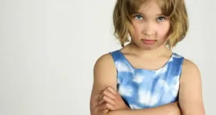 CÓMO IDENTIFICAR SI ESTÁS CRIANDO A UN HIJO MIMADO 2026 CÓMO IDENTIFICAR SI ESTÁS CRIANDO A UN HIJO MIMADO